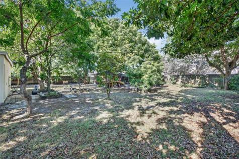 617 NW 43rd Court Oakland Park FL 33309