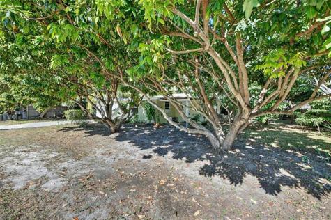 617 NW 43rd Court Oakland Park FL 33309