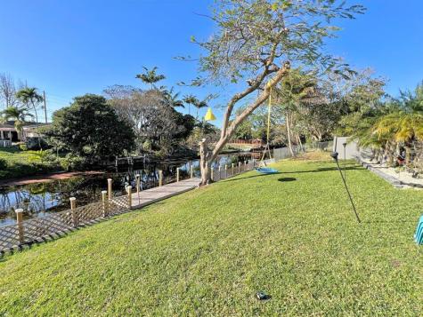 661 NW 42nd Avenue Coconut Creek FL 33066