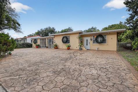 641 NE 140th Street North Miami FL 33161