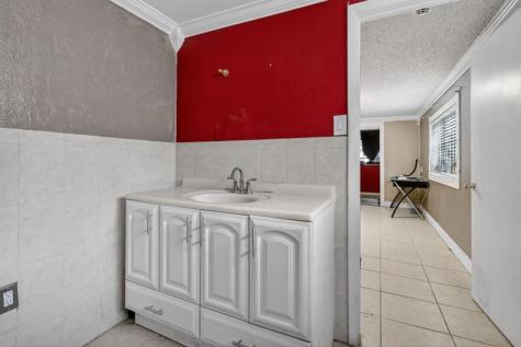 641 NE 140th Street North Miami FL 33161