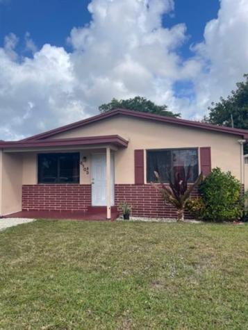 6103 Fletcher Street Hollywood FL 33023