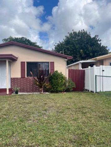 6103 Fletcher Street Hollywood FL 33023