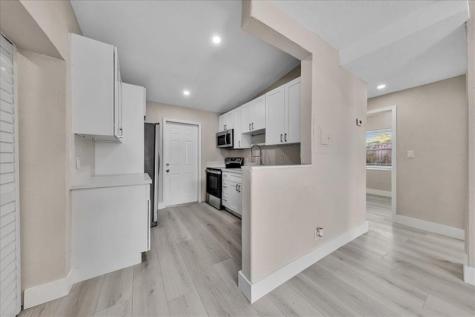 305 NE 8th Street Pompano Beach FL 33060
