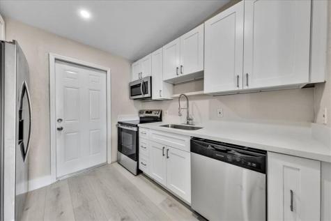 305 NE 8th Street Pompano Beach FL 33060