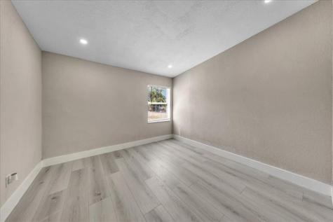 305 NE 8th Street Pompano Beach FL 33060