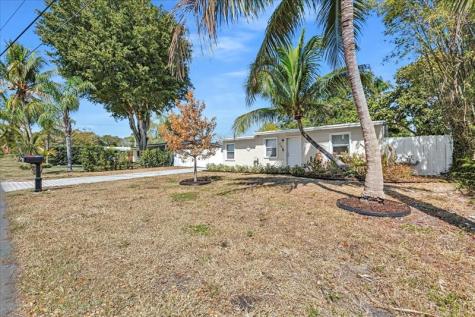 305 NE 8th Street Pompano Beach FL 33060