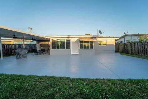 2501 NW 84th Way Sunrise FL 33322
