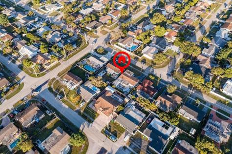 2501 NW 84th Way Sunrise FL 33322