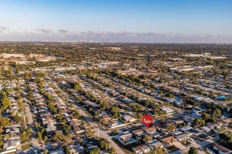 2501 NW 84th Way Sunrise FL 33322