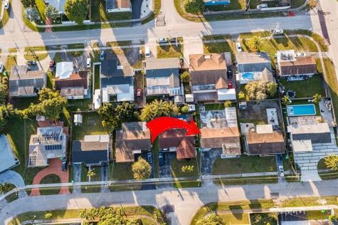 2501 NW 84th Way Sunrise FL 33322