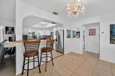 2501 NW 84th Way Sunrise FL 33322