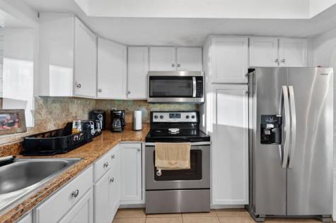 2501 NW 84th Way Sunrise FL 33322