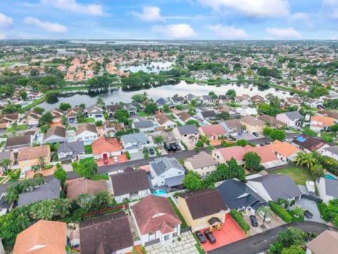 18811 NW 80th Avenue Hialeah FL 33015