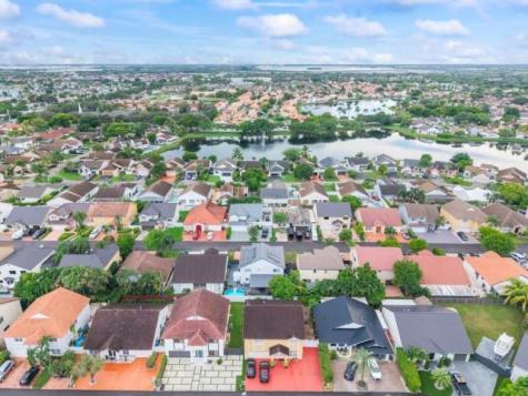 18811 NW 80th Avenue Hialeah FL 33015