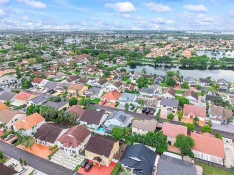 18811 NW 80th Avenue Hialeah FL 33015