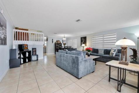 18811 NW 80th Avenue Hialeah FL 33015