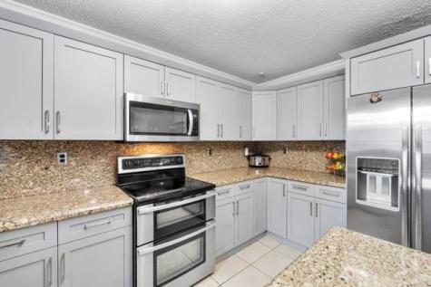 18811 NW 80th Avenue Hialeah FL 33015