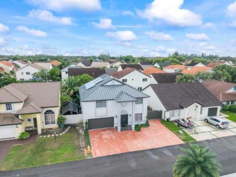 18811 NW 80th Avenue Hialeah FL 33015