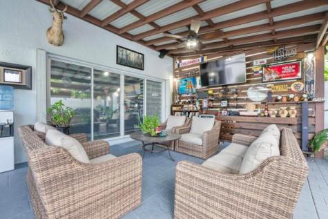 18811 NW 80th Avenue Hialeah FL 33015