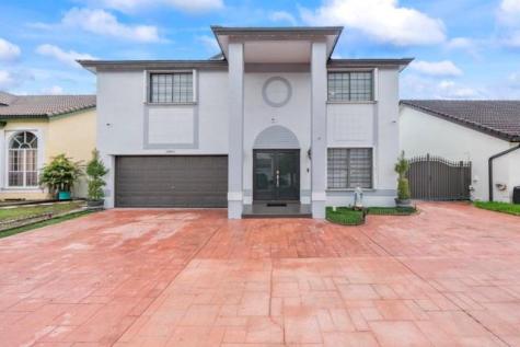 18811 NW 80th Avenue Hialeah FL 33015