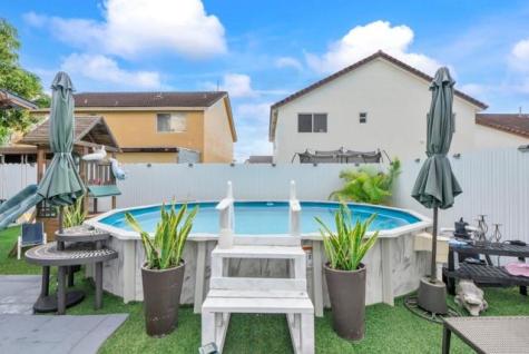 18811 NW 80th Avenue Hialeah FL 33015