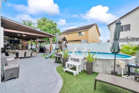 18811 NW 80th Avenue Hialeah FL 33015