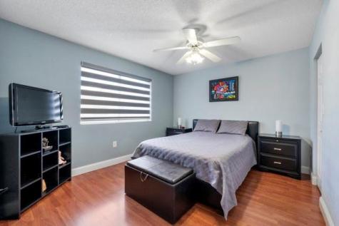 18811 NW 80th Avenue Hialeah FL 33015