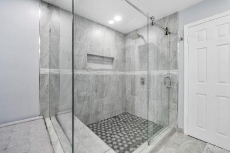 18811 NW 80th Avenue Hialeah FL 33015