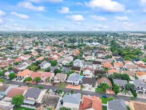 18811 NW 80th Avenue Hialeah FL 33015