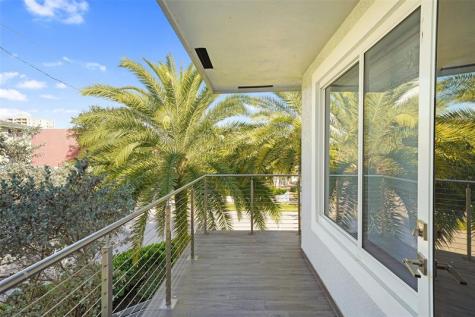 743 NE 17th Way Fort Lauderdale FL 33304