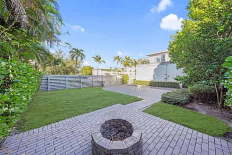 743 NE 17th Way Fort Lauderdale FL 33304