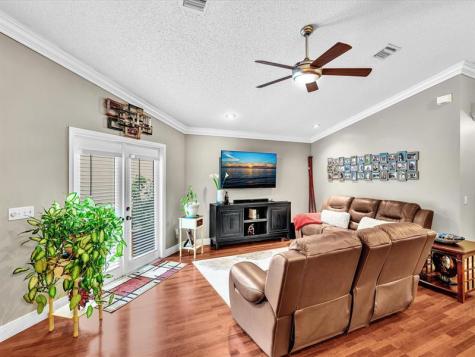 5843 Eagle Cay Terrace Coconut Creek FL 33073