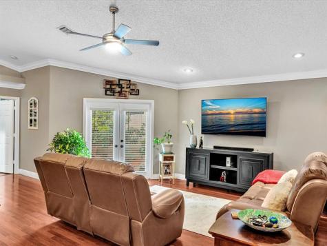 5843 Eagle Cay Terrace Coconut Creek FL 33073