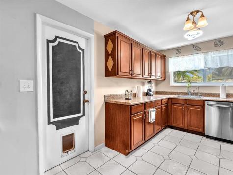 4201 NW 73rd Avenue Lauderhill FL 33319