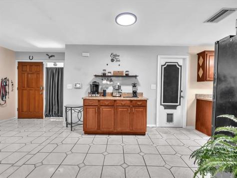 4201 NW 73rd Avenue Lauderhill FL 33319