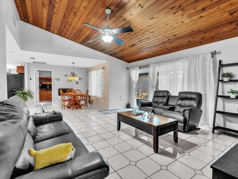 4201 NW 73rd Avenue Lauderhill FL 33319
