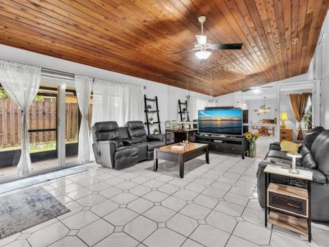 4201 NW 73rd Avenue Lauderhill FL 33319