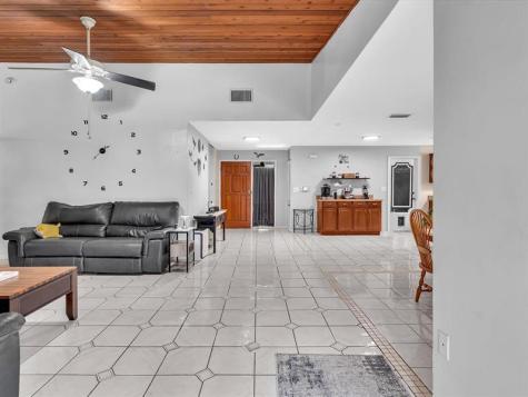4201 NW 73rd Avenue Lauderhill FL 33319