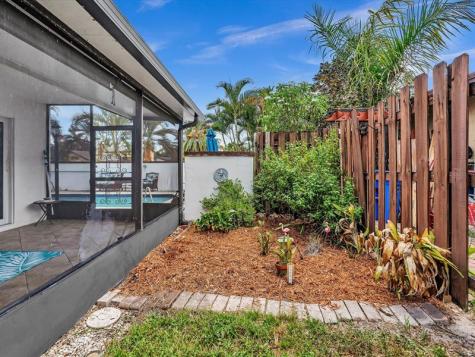 4201 NW 73rd Avenue Lauderhill FL 33319
