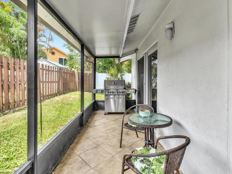 4201 NW 73rd Avenue Lauderhill FL 33319