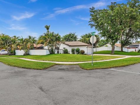 4201 NW 73rd Avenue Lauderhill FL 33319