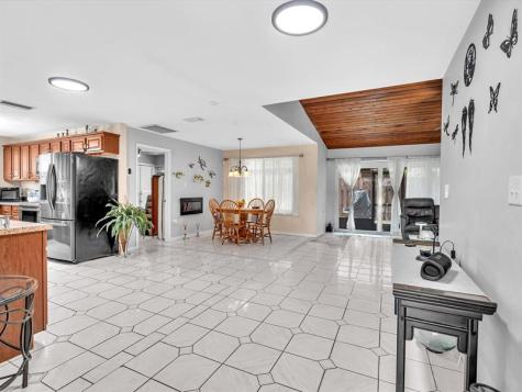 4201 NW 73rd Avenue Lauderhill FL 33319