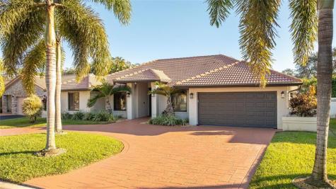 6484 NW 55th Manor Coral Springs FL 33067