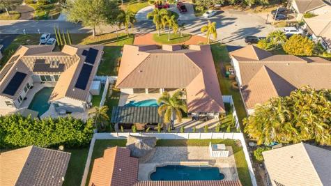 6484 NW 55th Manor Coral Springs FL 33067