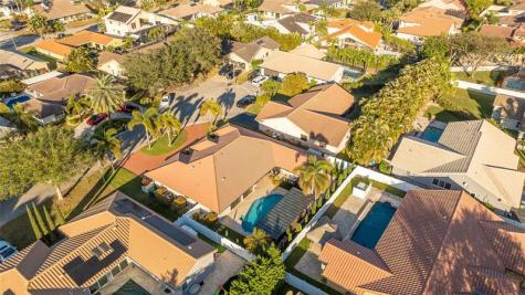 6484 NW 55th Manor Coral Springs FL 33067