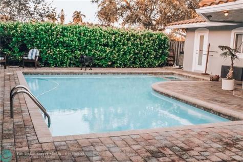 5051 NE 24th Avenue Lighthouse Point FL 33064