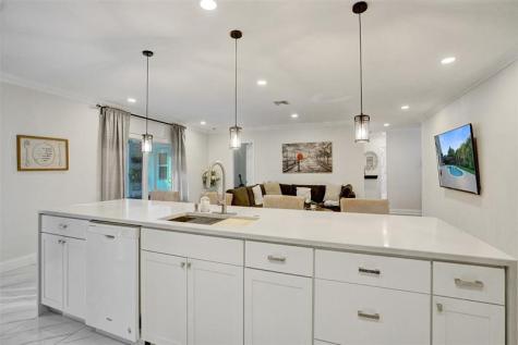 2400 NW 105th Terrace Coral Springs FL 33065
