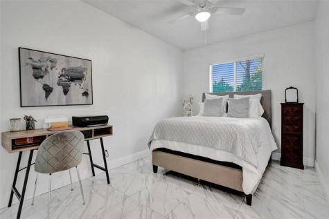2400 NW 105th Terrace Coral Springs FL 33065