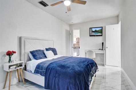 2400 NW 105th Terrace Coral Springs FL 33065